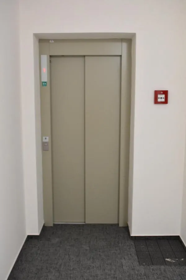 Airstay Prague Apartment: Grebovka Apartman