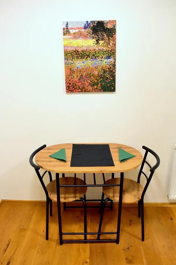 Airstay Prague Apartment: Grebovka