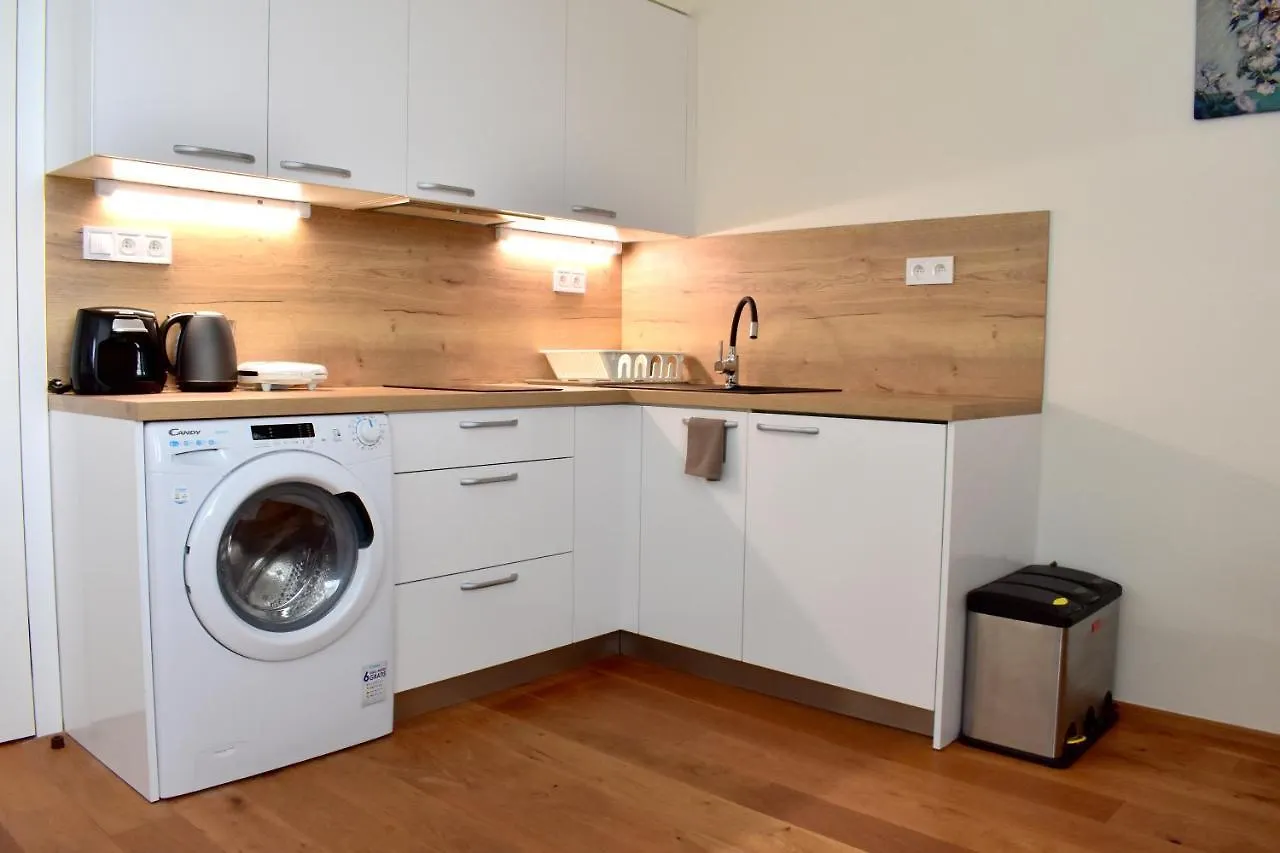 Airstay Prague Apartment: Grebovka Csehország